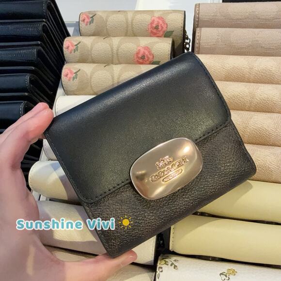 NWT Coach Eliza Small Wallet In Signature Canvas CW801 Gold/Walnut/Black
